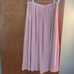 Light pink Uniqlo maxi skirt